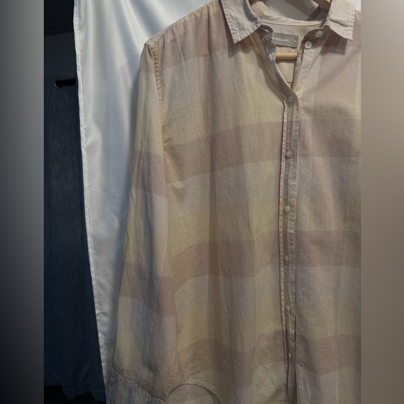 Everlane Women's Cream Button Down Shirt - Picture 8 of 13
